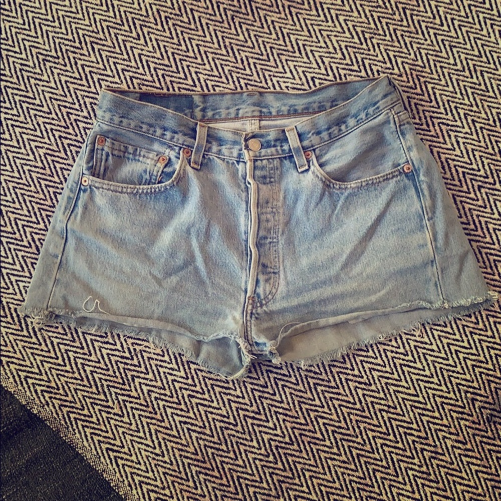 Levi’s 501 Cut-Off Shorts